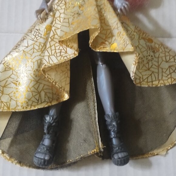 2014 Monster High Boo York Gala Ghoulfriends Mouscedes King Doll Mattel - Picture 5 of 7